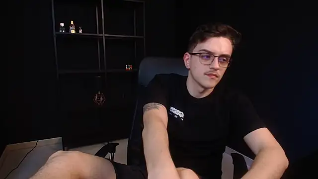 FelixStarkk élő XXX-chatje