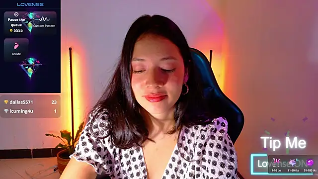 Sarasavage লাইভ XXX চ্যাট