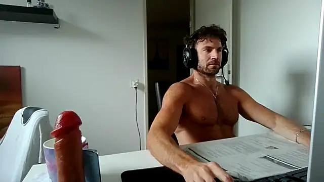 alpha-hunk – Naživo XXX chat