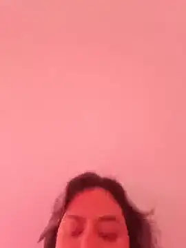 Chat XXX ao vivo de LylaVixxen