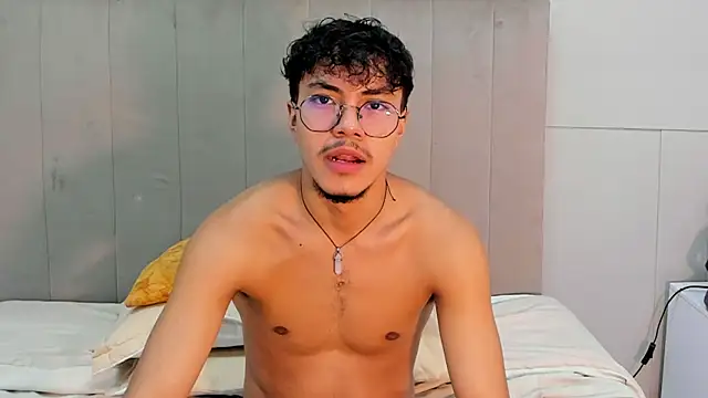 Živý XXX chat kai_storn