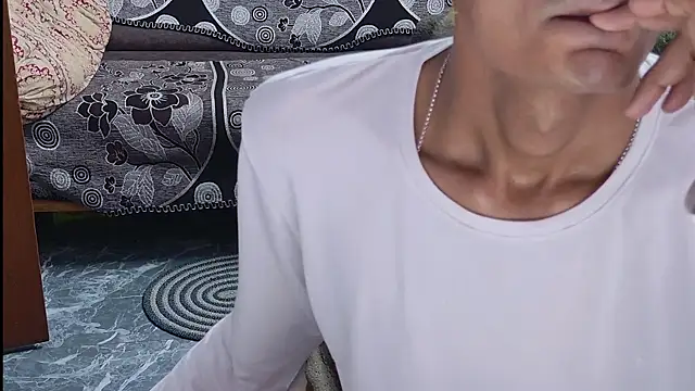 zihan777 在線直播表演