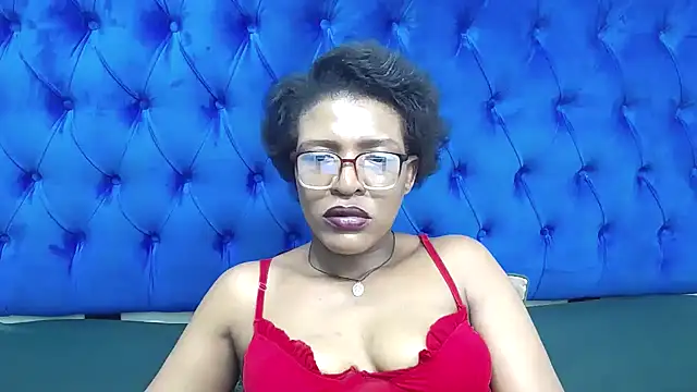 Chat +18 de SpicyQueenxxxx ao vivo