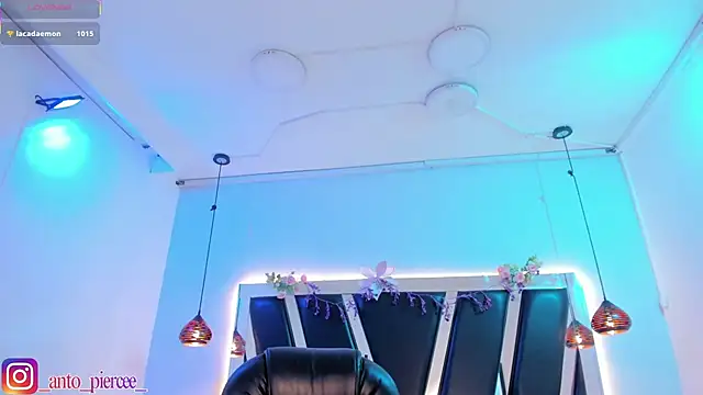 antonelllepiercee Chat XXX live