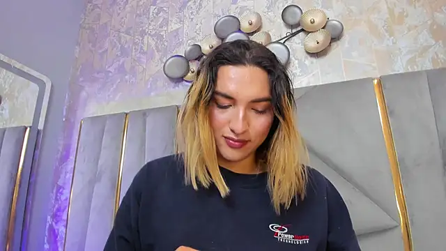 TomLondon_ 网络视讯表演