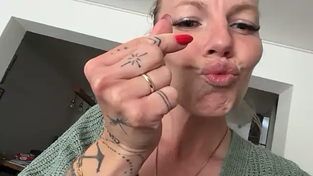 nursenextdoor901 Live XXX Chat