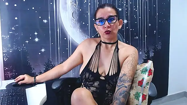 Chat +18 de Hikaryfire ao vivo