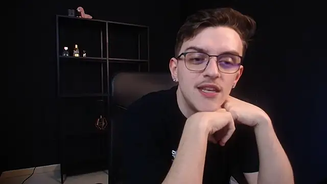 Chat XXX Live FelixStarkk