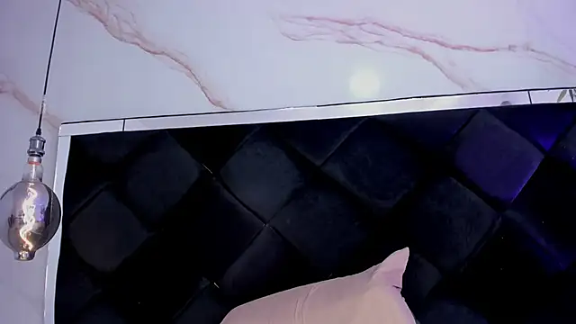 Ibbie_drastic Adlı Modelin Canlı XXX Sohbeti