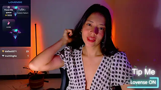 Sarasavage Live XXX-Chat