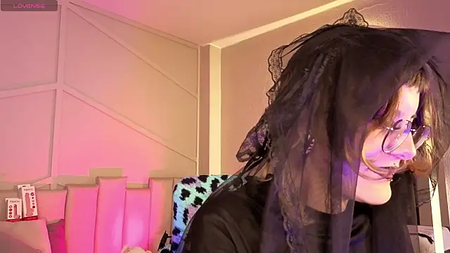 Czat XXX na żywo – Rossiee_huntt