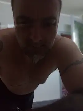 wifesfuckerpu webcam show