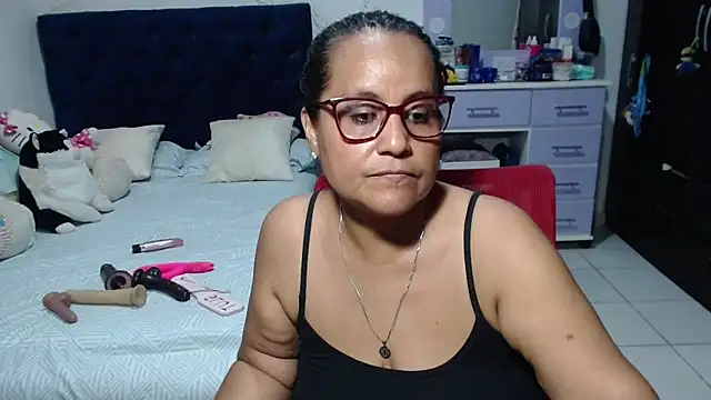 pervert_mommy_ Webcam show