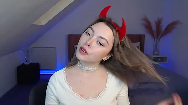 Ava_Loone live XXX chat