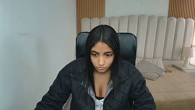 دردشة shaneelle الجنسية المباشرة
