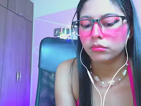 _ALLYSON18_'s Live XXX Chat
