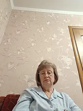 AlikaSwan5821 Show in webcam