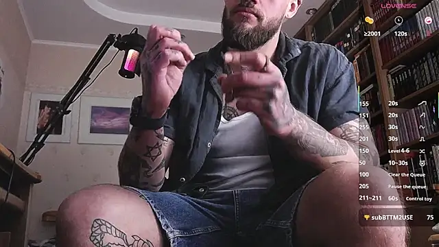 Chat +18 de FindomJason ao vivo