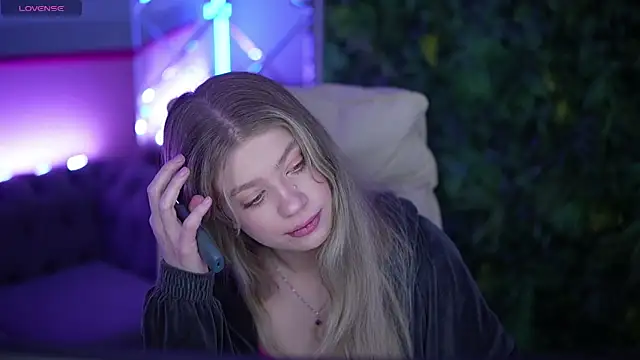 SandyLayy webkamerás műsora