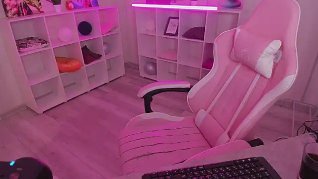 Golden__Whispern Live XXX chat