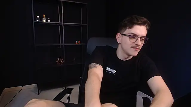 FelixStarkk 라이브 XXX 채팅