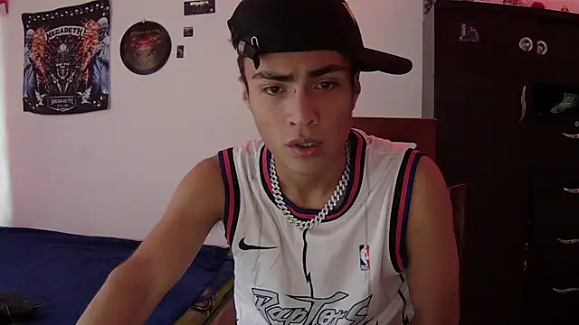 Chatroom XXX en direct de Fenix_hardcock