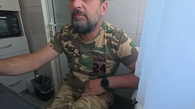 Živý XXX chat TARKAN1