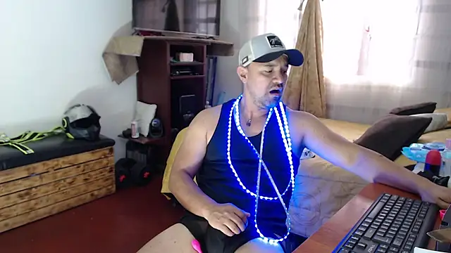 Chatroom XXX en direct de AlejoMoretti
