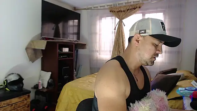 AlejoMoretti Webcam Show
