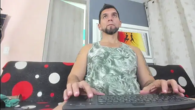 JULESLAKES Chat XXX live