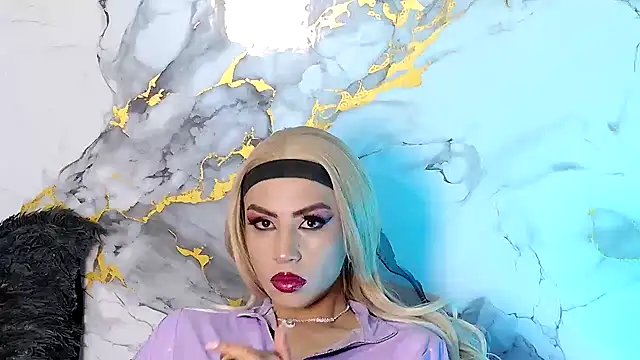 Show modela BrianaSchafer na web-kameri