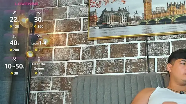 Valentino_Luxx Webcam Show