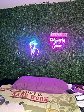 RenaThickAss' Webcam Show
