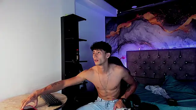MaxiimoRomano_ 网络视讯表演