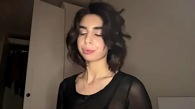 JessiaRuezga webcam show