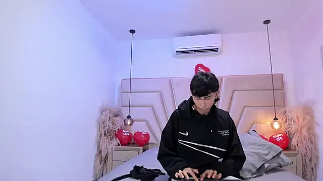 Živý XXX chat Milan_LewisS