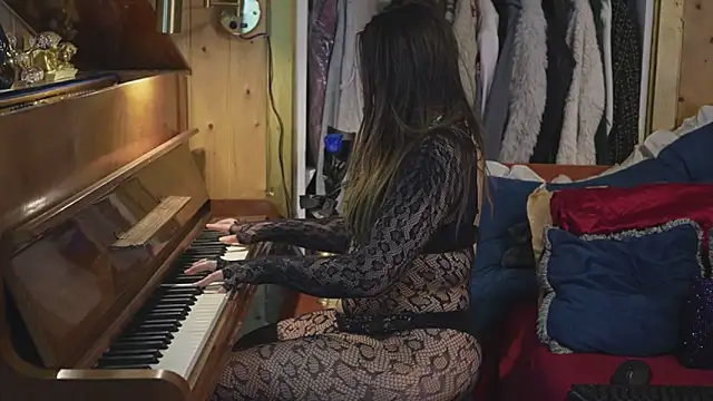 VanessaDoyle Webcam show