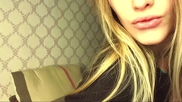 StarFrom_Hell Chat XXX in diretta