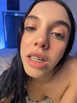 Jetf_Andrea_couple Adlı Modelin Canlı XXX Sohbeti