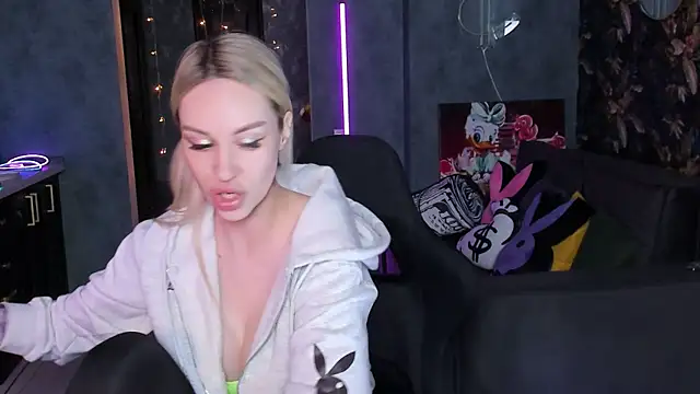 Blckmirrorr's Live XXX Chat