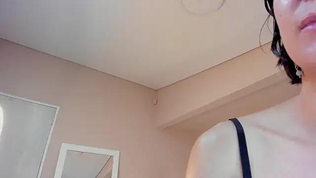 freyaa__1's Live XXX Chat