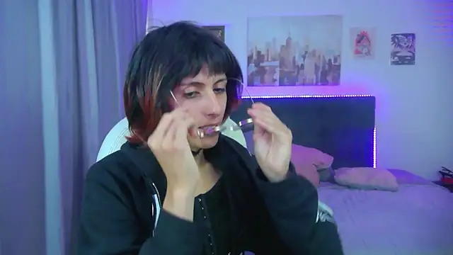 goth_minerva webcam show