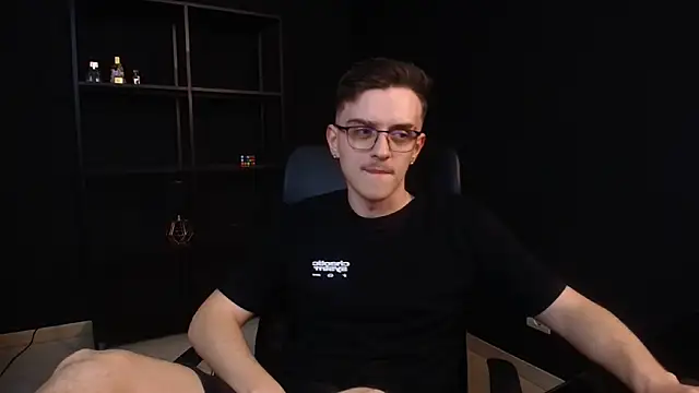 Онлайн чат XXX FelixStarkk