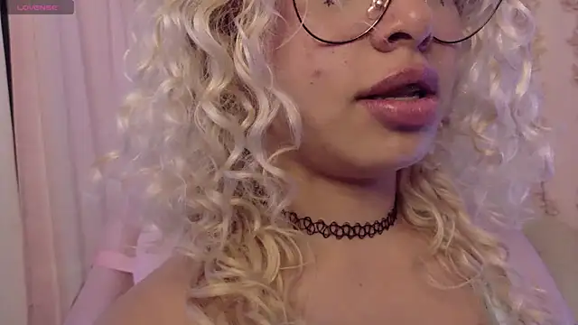 Haelycute Live XXX Chat