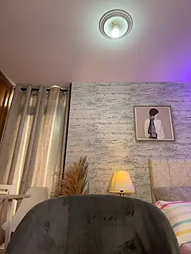 Chat +18 de HoneyMollyX ao vivo