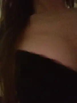 Chat +18 de Luna_Kitanna ao vivo