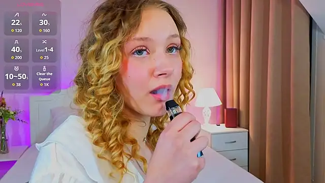 Онлайн чат XXX StaceyyJones