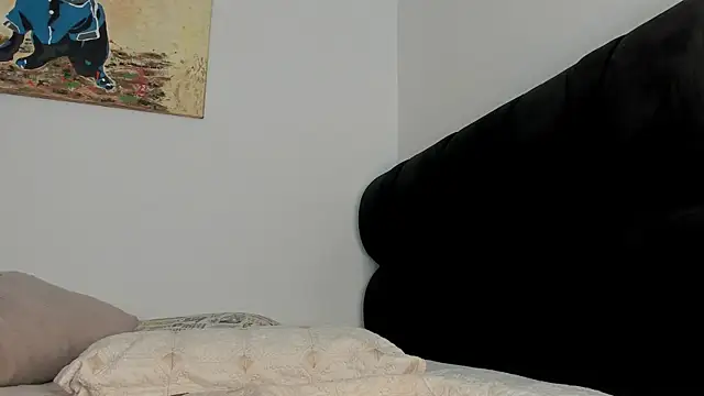 valentinocorleone_: διαδικτυακό σόου στην κάμερα