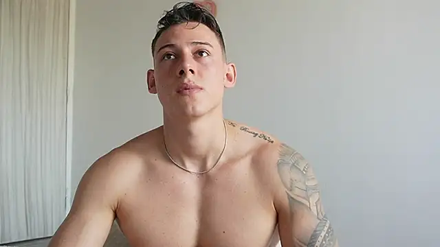 Muscle_King_Cum webcam show