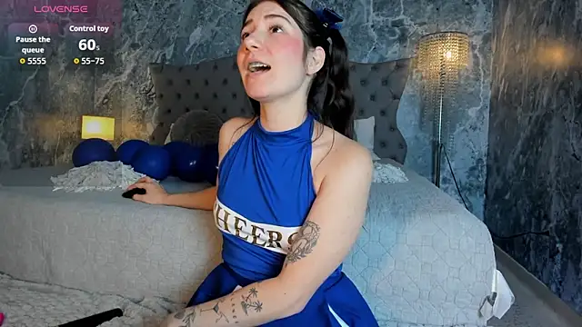 Bambi_cutee's Live XXX Chat